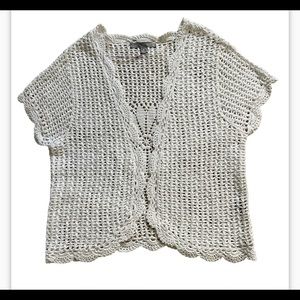 Ladies NY Collection short sleeved crocheted shrug Size Medium